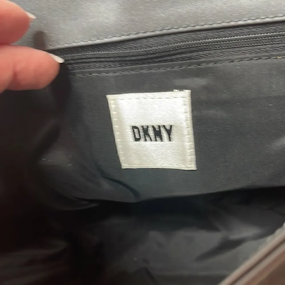 DKNY Grey Shoulder Bag.‎